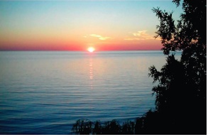Grand Bend Sunset © Lucy Izon